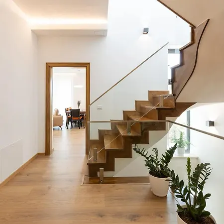 Villa Florale Široka