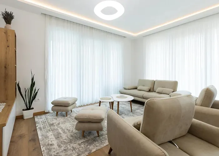 Vila Florale Široka
