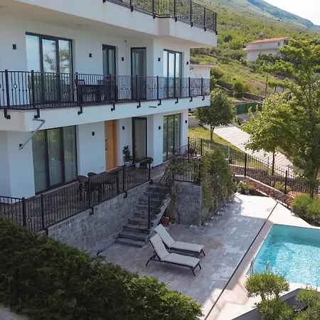 Villa Florale Shiroka