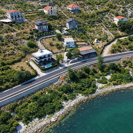 Florale Villa *