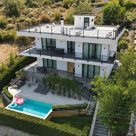 Florale Villa *